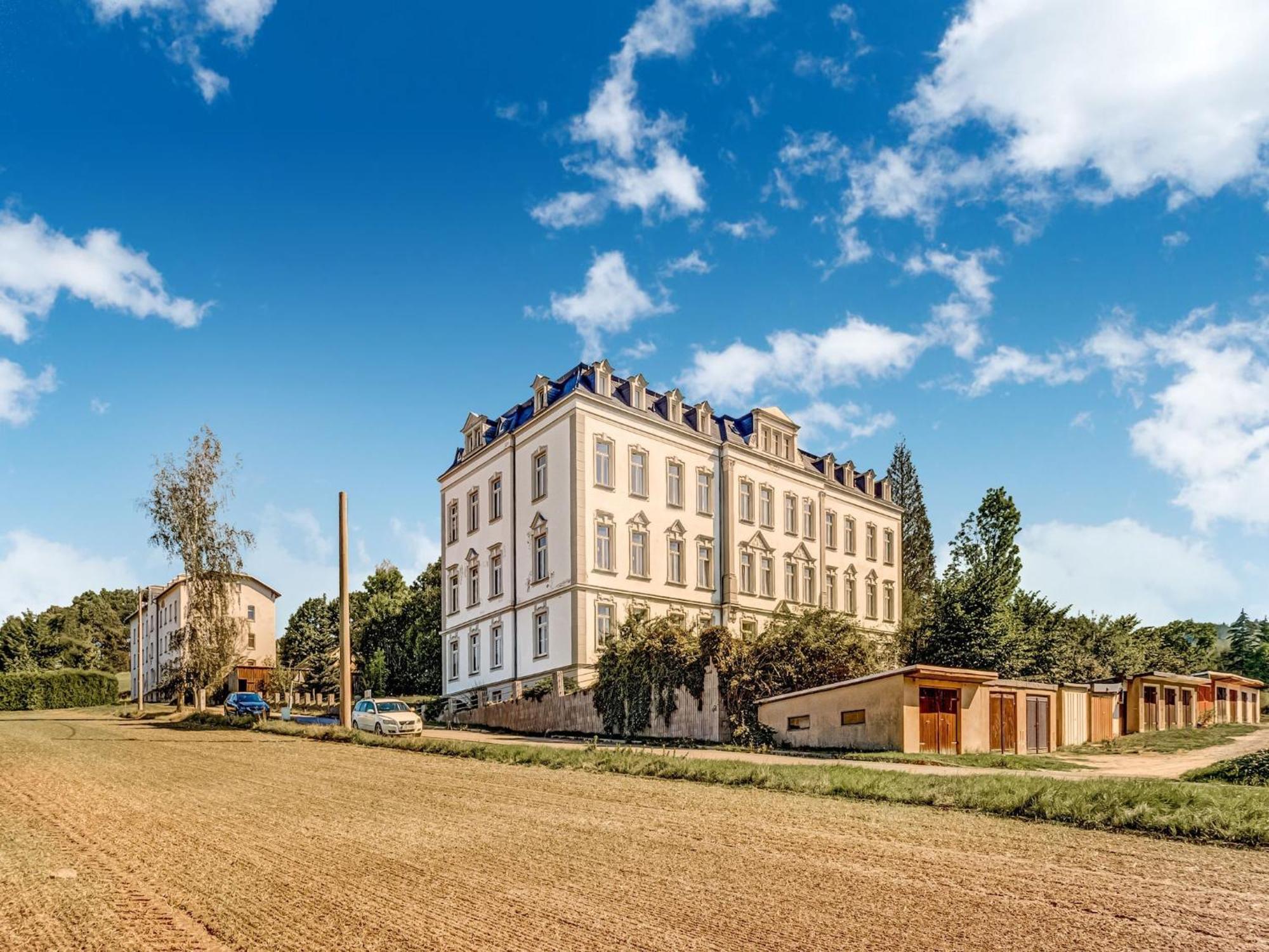 Alluring Villa In Grunhainichen Borstendorf With Garden Leubsdorf Экстерьер фото