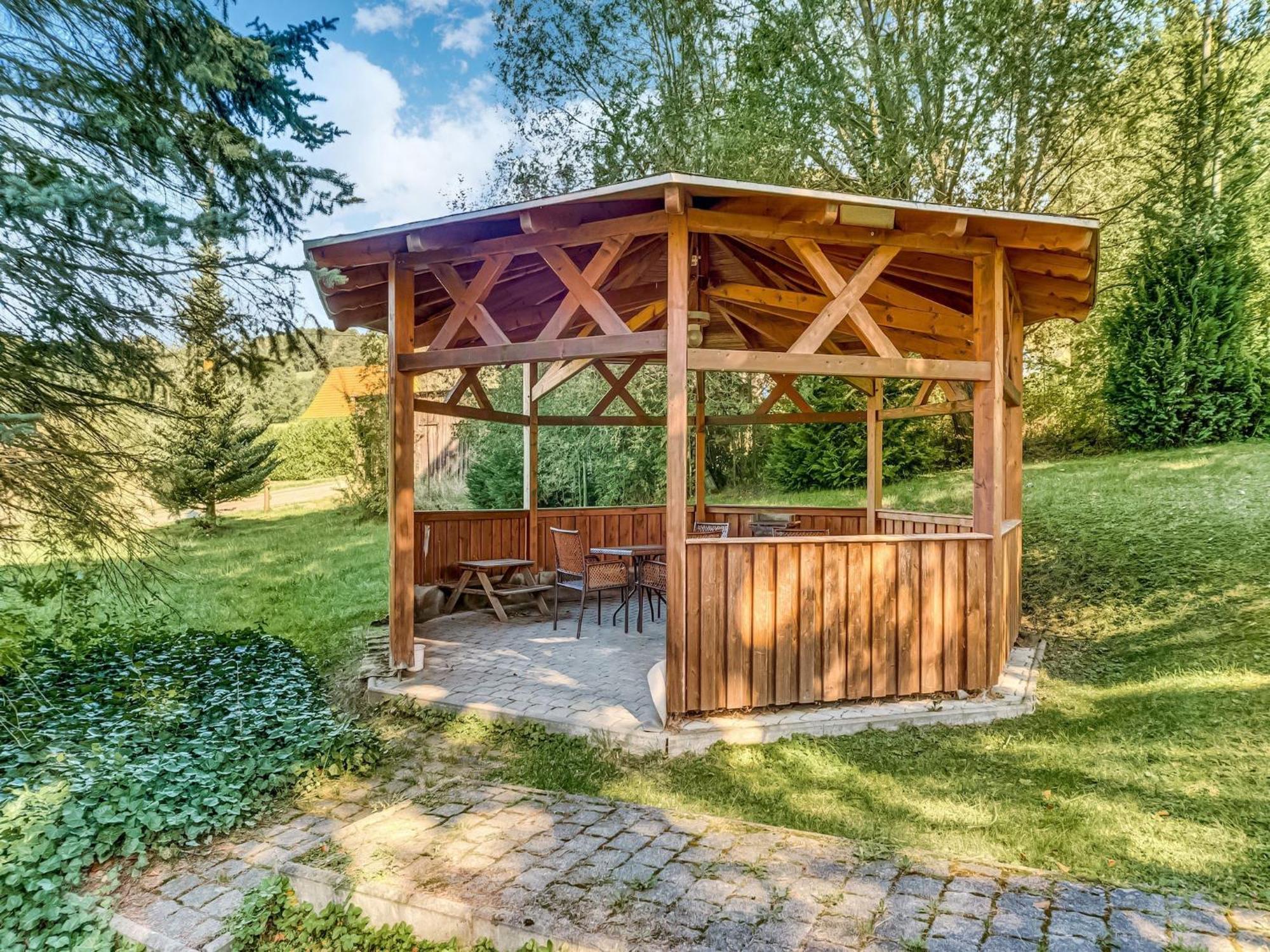 Alluring Villa In Grunhainichen Borstendorf With Garden Leubsdorf Экстерьер фото